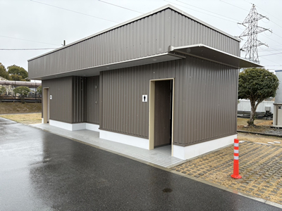 パナソニックトイレ棟(N地区)の外観写真